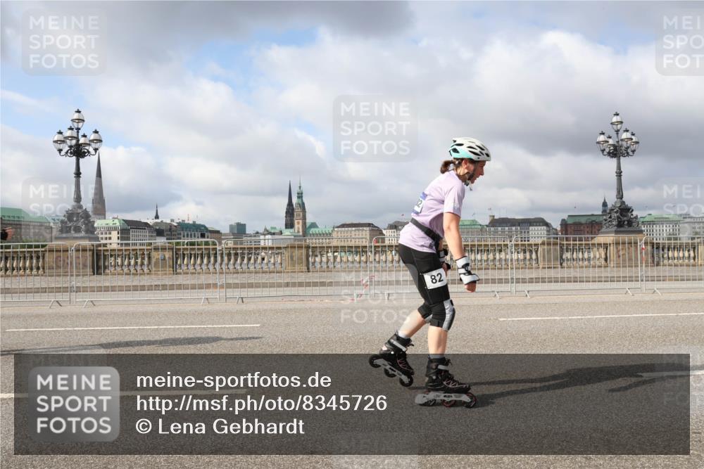 29.06.2025 - hella hamburg halbmarathon Lena Gebhardt http://msf.ph/oto/8345726 29.06.2025 09:09:09 Lombardsbrücke 82 meine-sportfotos.de