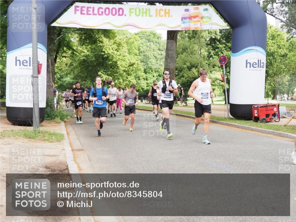 29.06.2025 - hella hamburg halbmarathon MichiJ http://msf.ph/oto/8345804 29.06.2025 10:40:36 Zwischen KM18-KM19 3999, 6877, 7232, 9032, 12490, 13033, 13803, 13865, 16357, 16780, 18487 meine-sportfotos.de