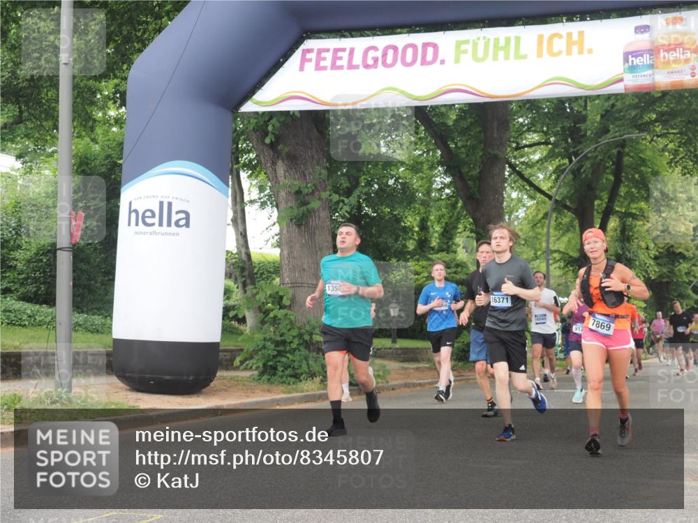 29.06.2025 - hella hamburg halbmarathon KatJ http://msf.ph/oto/8345807 29.06.2025 10:49:34 Zwischen KM18-KM19 1184, 2661, 4511, 6142, 7869 meine-sportfotos.de