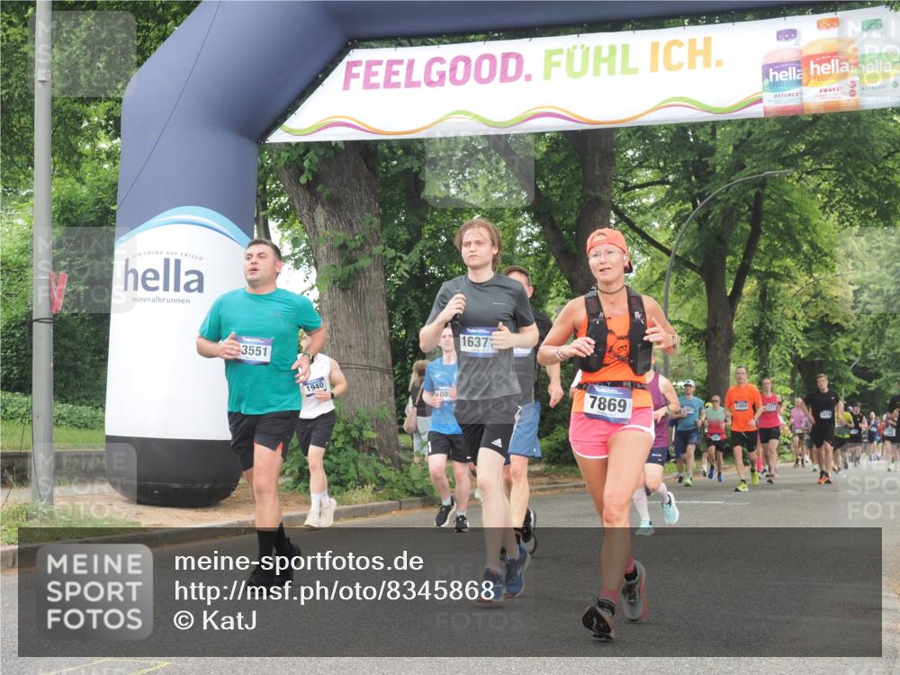 29.06.2025 - hella hamburg halbmarathon KatJ http://msf.ph/oto/8345868 29.06.2025 10:49:35 Zwischen KM18-KM19 1184, 1940, 2661, 4511, 7869 meine-sportfotos.de