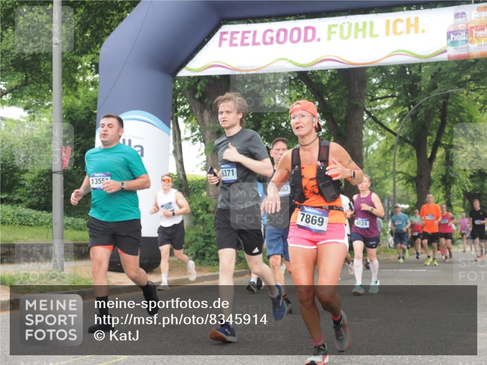 29.06.2025 - hella hamburg halbmarathon KatJ http://msf.ph/oto/8345914 29.06.2025 10:49:35 Zwischen KM18-KM19 1184, 1940, 2661, 4511, 7869 meine-sportfotos.de
