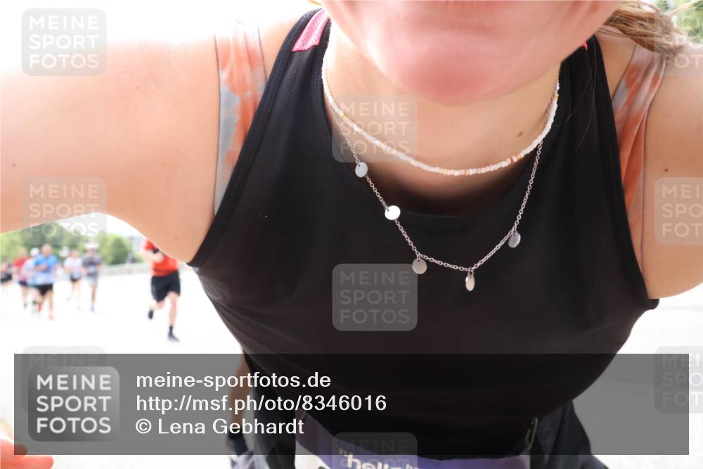 29.06.2025 - hella hamburg halbmarathon Lena Gebhardt http://msf.ph/oto/8346016 29.06.2025 10:13:34 Lombardsbrücke 1007, 1131, 1747, 1859, 2055, 2359, 2721, 2904, 2961, 2987, 3218, 3360, 3728, 3729, 4001, 4187, 4795, 4950, 5232, 5546, 5631, 5719, 6026, 6489, 6717, 6724, 7346, 7446, 7447, 7460, 7462, 7913, 8279, 8673, 8913, 9128, 9527, 9612, 9631, 10977, 11441, 12313, 12492, 12797, 12928, 12929, 13331, 13928, 15085, 15663, 15721, 15722, 15922, 16030, 16255, 16437, 16491, 17472, 17474, 17988, 18048, 18222, 18231, 18732 meine-sportfotos.de
