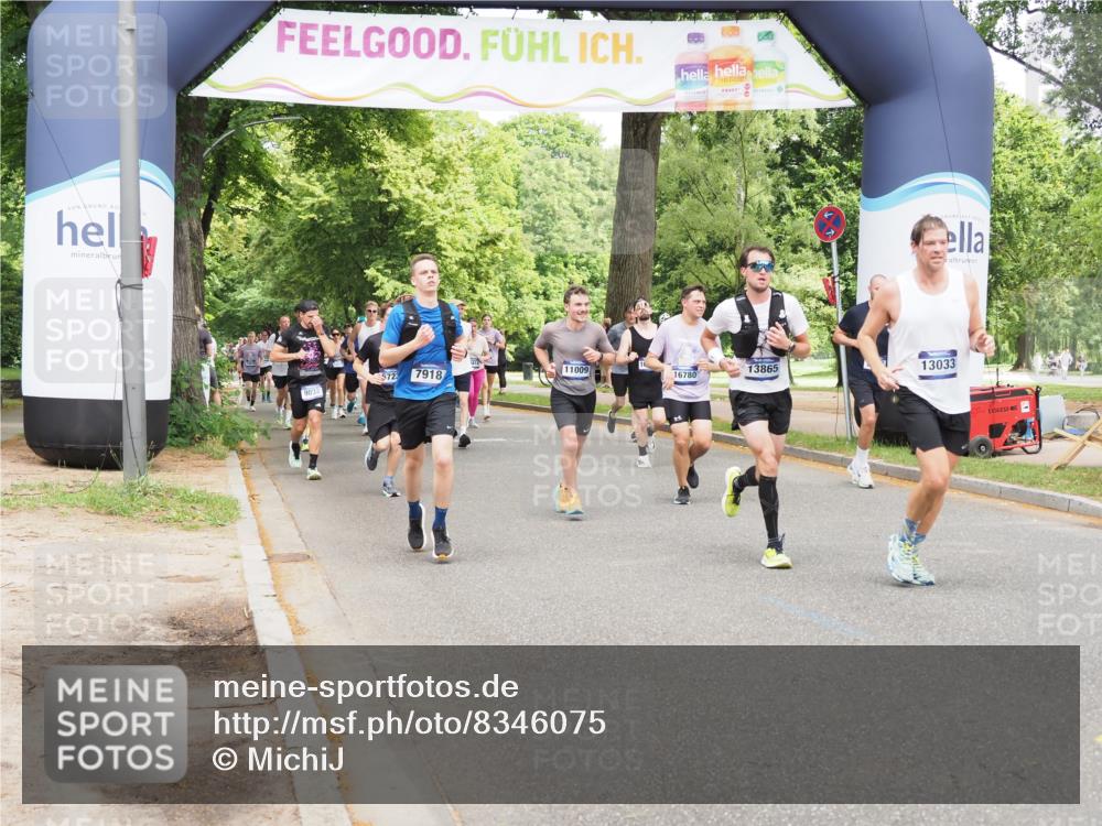 29.06.2025 - hella hamburg halbmarathon MichiJ http://msf.ph/oto/8346075 29.06.2025 10:40:36 Zwischen KM18-KM19 3999, 6877, 7232, 9032, 12490, 13033, 13803, 13865, 16357, 16780, 18487 meine-sportfotos.de