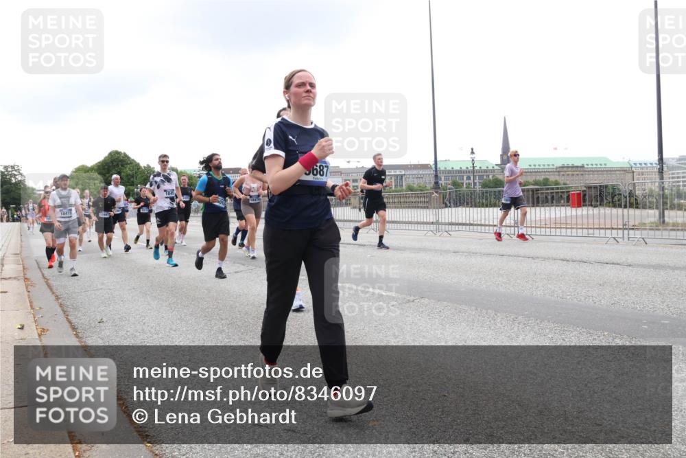 29.06.2025 - hella hamburg halbmarathon Lena Gebhardt http://msf.ph/oto/8346097 29.06.2025 10:47:50 Lombardsbrücke 18415, 10991, 1045, 2491, 601, 18474, 687, 1045, 1174, 1175, 1246, 1392, 1434, 1618, 1639, 1701, 1926, 2148, 2163, 2197, 2407, 2491, 2545, 2704, 2790, 2882, 2994, 3049, 3339, 3468, 4037, 4325, 4327, 4423, 4856, 4974, 4975, 5621, 5622, 5886, 5895, 6255, 6256, 6995, 7240, 7393, 7394, 7403, 7427, 7916, 7970, 8077, 8270, 8310, 8550, 8774, 8953, 9356, 9687, 9696, 9697, 10658, 10777, 10794, 10991, 11351, 11458, 11548, 11730, 11738, 11781, 11802, 11909, 12431 meine-sportfotos.de