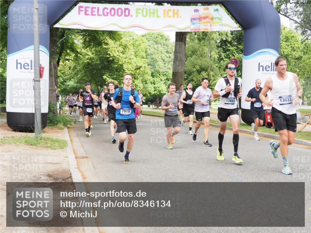 29.06.2025 - hella hamburg halbmarathon MichiJ http://msf.ph/oto/8346134 29.06.2025 10:40:37 Zwischen KM18-KM19 3334, 3999, 6877, 7232, 7918, 9032, 12490, 13033, 13803, 13865, 16357, 16780, 18487 meine-sportfotos.de