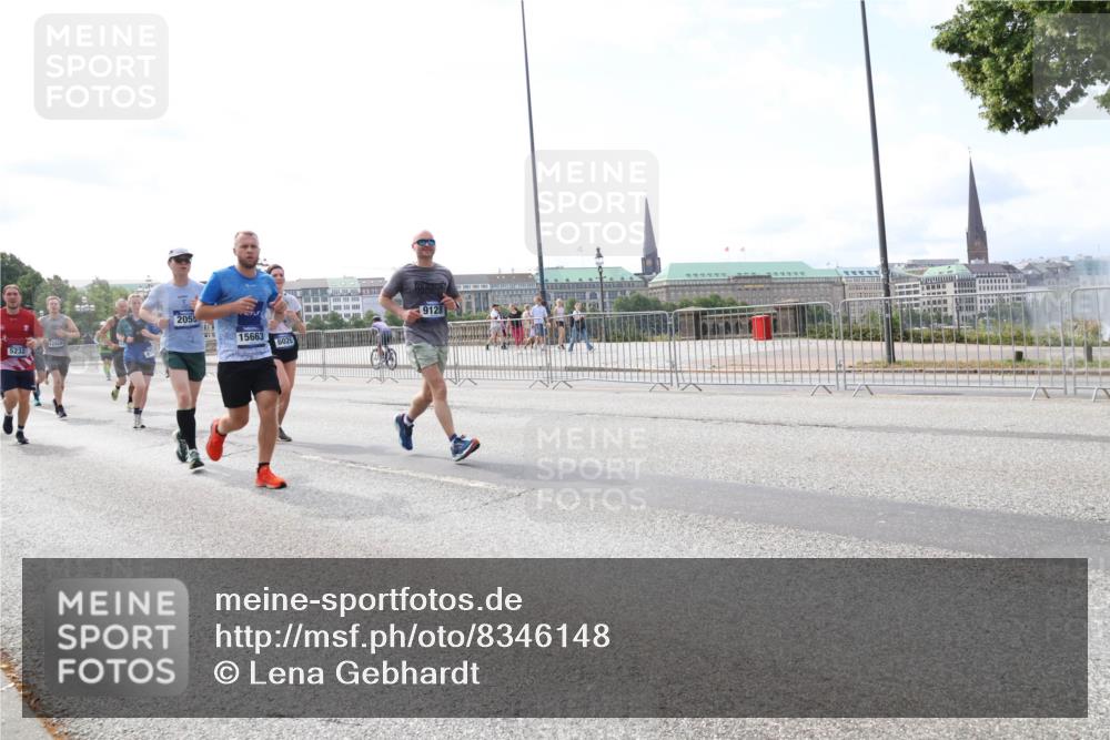 29.06.2025 - hella hamburg halbmarathon Lena Gebhardt http://msf.ph/oto/8346148 29.06.2025 10:13:37 Lombardsbrücke 12928, 5232, 2055, 15663, 6026, 9128, 1007, 1131, 1480, 1747, 1859, 2055, 2359, 2721, 2904, 2961, 2987, 3218, 3360, 3728, 3729, 4001, 4187, 4795, 4950, 5232, 5546, 5631, 5719, 6026, 6489, 6717, 6724, 7346, 7446, 7447, 7460, 7462, 7913, 8279, 8673, 8913, 9128, 9527, 9612, 9631, 10442, 10443, 10977, 11441, 12313, 12492, 12797, 12928, 12929, 13331, 13928, 15085, 15663, 15721, 15722, 15922, 16030, 16437, 16491, 17472, 17474, 17988, 18222, 18231, 18732 meine-sportfotos.de