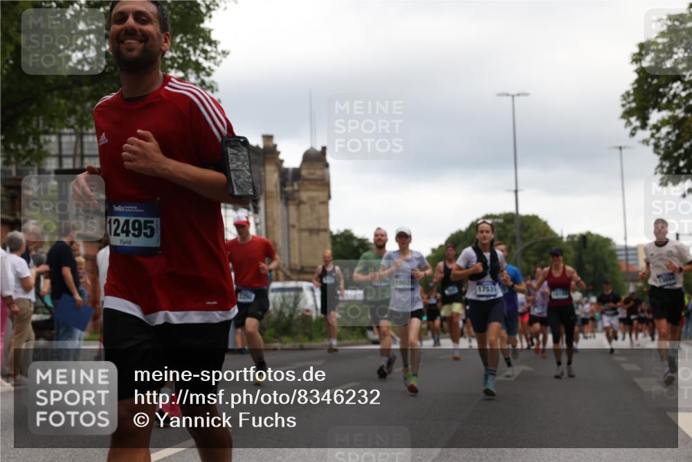 29.06.2025 - hella hamburg halbmarathon Yannick Fuchs http://msf.ph/oto/8346232 29.06.2025 10:52:27 20KM 1319, 1833, 2159, 2250, 2619, 2711, 2996, 3251, 4550, 4767, 5675, 6592, 7082, 7659, 7856, 8089, 9230, 9553, 9555, 9835, 10020, 10268, 10319, 10518, 10539, 10703, 11394, 11605, 11808, 11846, 12378, 12495, 12734, 12735, 12809, 12879, 13287, 13512, 13654, 13694, 14355, 14673, 15197, 15434, 15527, 16189, 17531, 17665, 17814, 17839, 17967, 18682, 18727, 18985, 19002, 19003 meine-sportfotos.de