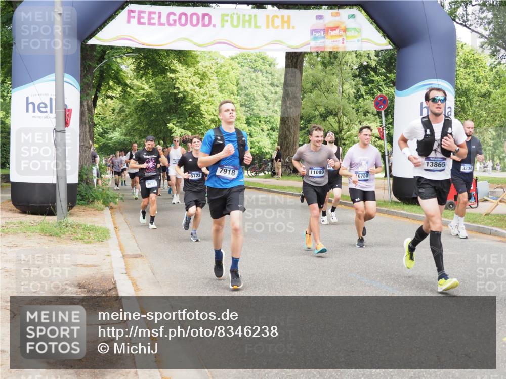 29.06.2025 - hella hamburg halbmarathon MichiJ http://msf.ph/oto/8346238 29.06.2025 10:40:37 Zwischen KM18-KM19 3334, 3999, 6877, 7232, 7918, 9032, 12490, 13033, 13803, 13865, 16357, 16780, 18487 meine-sportfotos.de