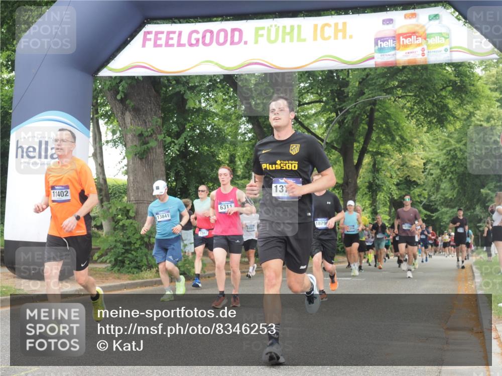 29.06.2025 - hella hamburg halbmarathon KatJ http://msf.ph/oto/8346253 29.06.2025 10:49:41 Zwischen KM18-KM19 1114, 1940, 4859, 6311 meine-sportfotos.de