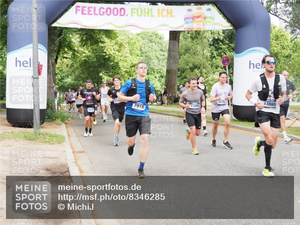 29.06.2025 - hella hamburg halbmarathon MichiJ http://msf.ph/oto/8346285 29.06.2025 10:40:37 Zwischen KM18-KM19 3334, 3999, 6877, 7232, 7918, 9032, 12490, 13033, 13803, 13865, 16357, 16780, 18487 meine-sportfotos.de