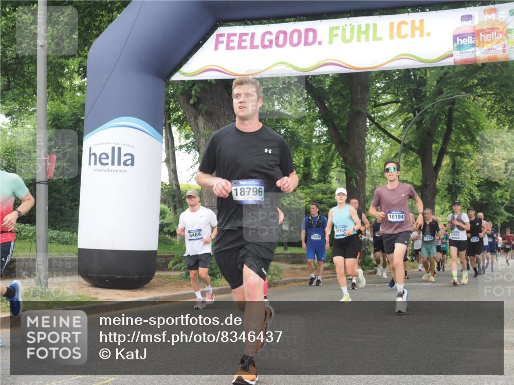29.06.2025 - hella hamburg halbmarathon KatJ http://msf.ph/oto/8346437 29.06.2025 10:49:43 Zwischen KM18-KM19 1114, 1940, 4859, 6311, 8469 meine-sportfotos.de