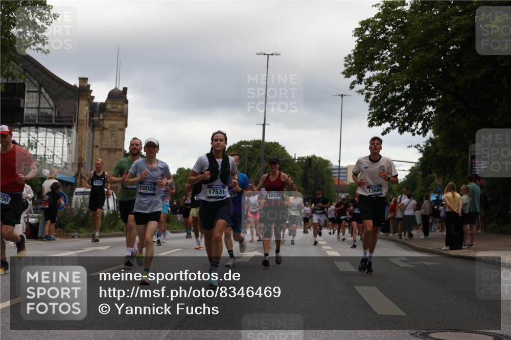 29.06.2025 - hella hamburg halbmarathon Yannick Fuchs http://msf.ph/oto/8346469 29.06.2025 10:52:27 20KM 1319, 1833, 2159, 2250, 2619, 2711, 2996, 3251, 4550, 4767, 5675, 6592, 7082, 7659, 7856, 8089, 9230, 9553, 9555, 9835, 10020, 10268, 10319, 10518, 10539, 10703, 11394, 11605, 11808, 11846, 12378, 12495, 12734, 12735, 12809, 12879, 13287, 13512, 13654, 13694, 14355, 14673, 15197, 15434, 15527, 16189, 17531, 17665, 17814, 17839, 17967, 18682, 18727, 18985, 19002, 19003 meine-sportfotos.de