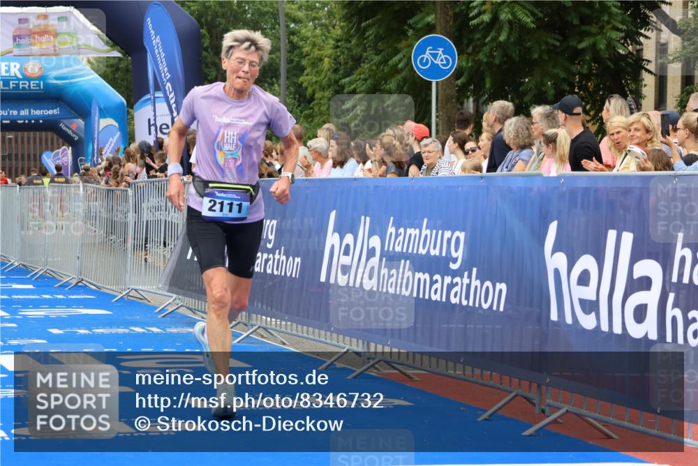 29.06.2025 - hella hamburg halbmarathon Strokosch-Dieckow http://msf.ph/oto/8346732 29.06.2025 10:53:08 Ziel 2111, 2208, 3059, 3258, 3334, 4121, 7383, 7864, 8273, 8361, 8587, 9093, 9142, 9537, 12155, 12875, 14323, 15179, 16929, 16986, 19208 meine-sportfotos.de