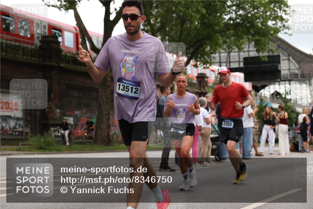 29.06.2025 - hella hamburg halbmarathon Yannick Fuchs http://msf.ph/oto/8346750 29.06.2025 10:52:28 20KM 1319, 1833, 2159, 2250, 2619, 2711, 2996, 3251, 4550, 4767, 5675, 6592, 7659, 7856, 8089, 9230, 9553, 9555, 9835, 10020, 10268, 10319, 10518, 10539, 10703, 11394, 11605, 11808, 11846, 12378, 12495, 12734, 12735, 12809, 12879, 13287, 13512, 13654, 13694, 14355, 14673, 15197, 15527, 16189, 16409, 17531, 17665, 17814, 17839, 17967, 18682, 18727, 18833, 18985, 19002, 19003 meine-sportfotos.de