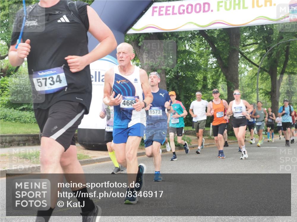 29.06.2025 - hella hamburg halbmarathon KatJ http://msf.ph/oto/8346917 29.06.2025 10:49:51 Zwischen KM18-KM19 1126, 1334, 1573, 1722, 1724, 1881, 3001, 4370, 4665, 5734, 8469 meine-sportfotos.de