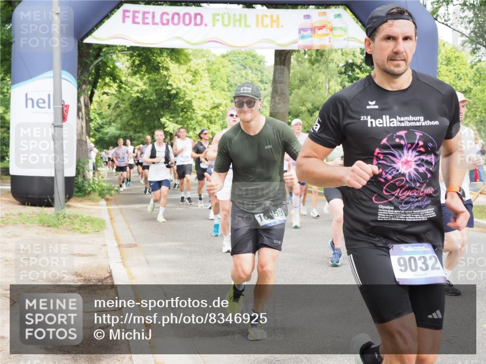 29.06.2025 - hella hamburg halbmarathon MichiJ http://msf.ph/oto/8346925 29.06.2025 10:40:41 Zwischen KM18-KM19 3334, 3999, 5077, 6723, 7918, 8335, 9032, 10724, 11009, 11333, 11689, 12607, 12910, 13033, 13865, 14239, 16467, 16780, 18418 meine-sportfotos.de