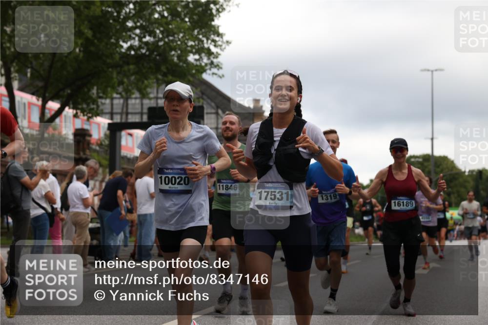 29.06.2025 - hella hamburg halbmarathon Yannick Fuchs http://msf.ph/oto/8347146 29.06.2025 10:52:29 20KM 1319, 1833, 2159, 2250, 2619, 2711, 2996, 3251, 4550, 4767, 5675, 6592, 6860, 7659, 7856, 8089, 8392, 9230, 9553, 9555, 9835, 10020, 10268, 10319, 10518, 10539, 10703, 11394, 11605, 11808, 11846, 12378, 12495, 12734, 12735, 12809, 12879, 13287, 13512, 13654, 13694, 14355, 14673, 15197, 15527, 16189, 16206, 16409, 17531, 17665, 17814, 17839, 17967, 18682, 18727, 18833, 18985, 19002, 19003 meine-sportfotos.de
