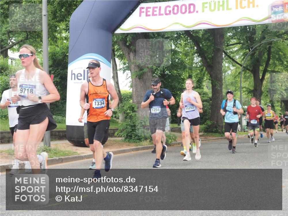 29.06.2025 - hella hamburg halbmarathon KatJ http://msf.ph/oto/8347154 29.06.2025 10:49:53 Zwischen KM18-KM19 1126, 1254, 1334, 1573, 1722, 1724, 1881, 3001, 4370, 4665, 5734 meine-sportfotos.de