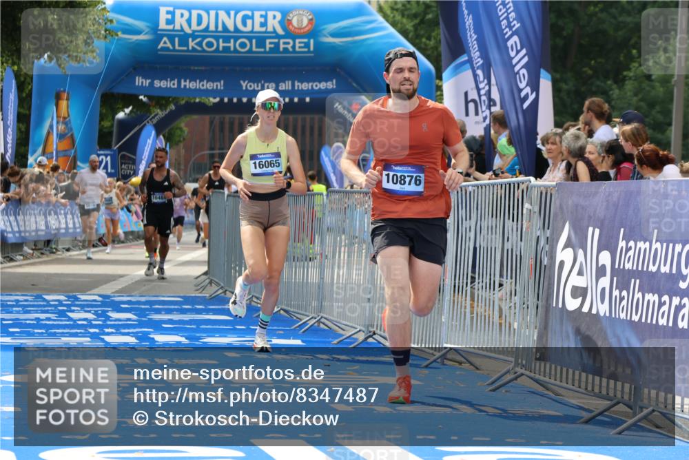 29.06.2025 - hella hamburg halbmarathon Strokosch-Dieckow http://msf.ph/oto/8347487 29.06.2025 10:32:15 Ziel 1894, 7272, 10484, 10876, 15826, 16065 meine-sportfotos.de
