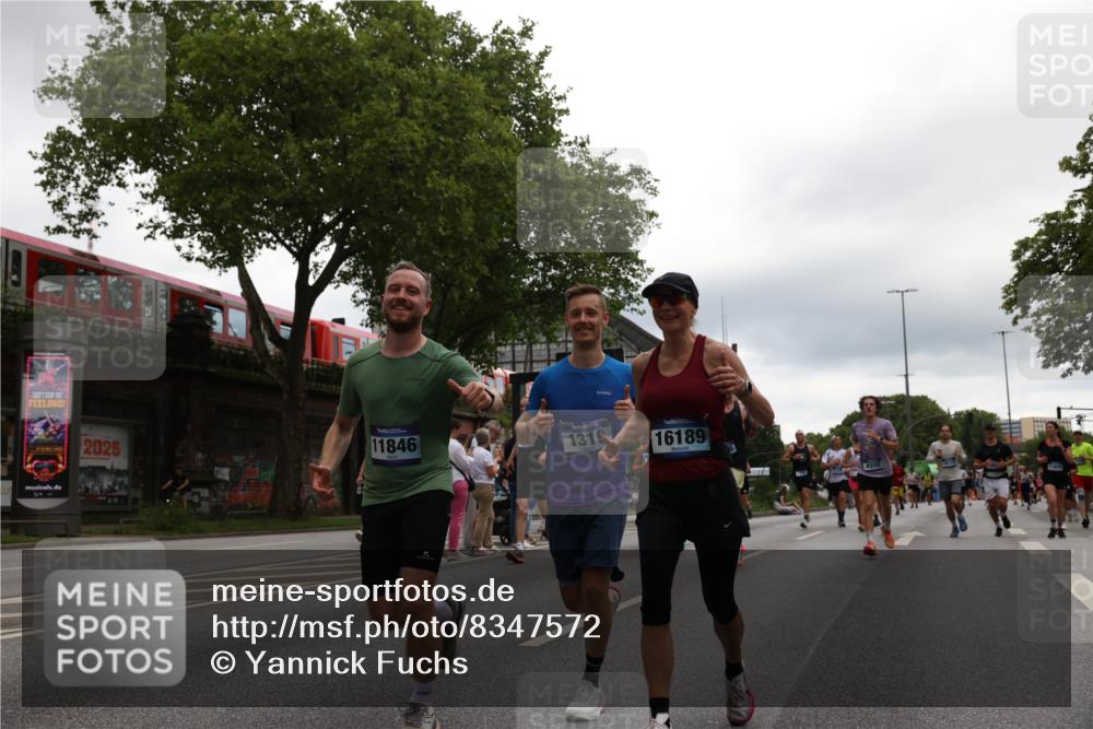 29.06.2025 - hella hamburg halbmarathon Yannick Fuchs http://msf.ph/oto/8347572 29.06.2025 10:52:31 20KM 1319, 1833, 2159, 2250, 2619, 2711, 2996, 4550, 4767, 5675, 6592, 6860, 7659, 7856, 8089, 8392, 9156, 9230, 9353, 9553, 9555, 9835, 10020, 10268, 10319, 10518, 10539, 10703, 11394, 11605, 11808, 11846, 12495, 12734, 12735, 12809, 13287, 13512, 13654, 13694, 14355, 14673, 15197, 16189, 16206, 16409, 16922, 16924, 17531, 17665, 17782, 17814, 17839, 17931, 17967, 18556, 18682, 18727, 18833, 18985, 19002, 19003 meine-sportfotos.de
