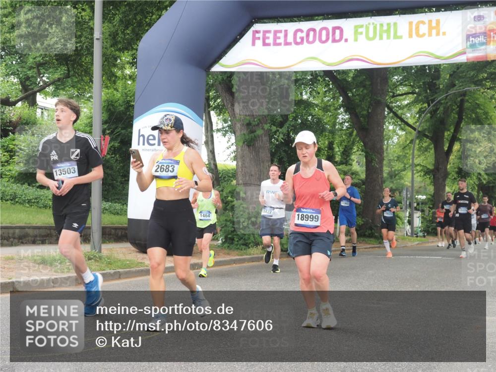 29.06.2025 - hella hamburg halbmarathon KatJ http://msf.ph/oto/8347606 29.06.2025 10:49:59 Zwischen KM18-KM19 1254, 1464, 2683, 3921, 4538, 5384 meine-sportfotos.de
