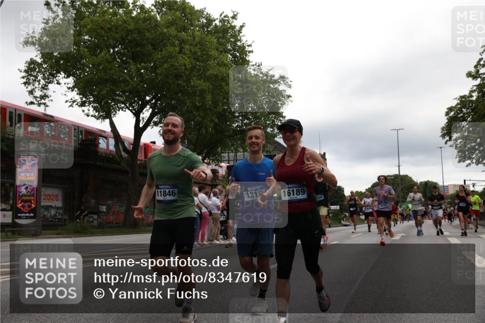 29.06.2025 - hella hamburg halbmarathon Yannick Fuchs http://msf.ph/oto/8347619 29.06.2025 10:52:31 20KM 1319, 1833, 2159, 2250, 2619, 2711, 2996, 4550, 4767, 5675, 6592, 6860, 7659, 7856, 8089, 8392, 9156, 9230, 9353, 9553, 9555, 9835, 10020, 10268, 10319, 10518, 10539, 10703, 11394, 11605, 11808, 11846, 12495, 12734, 12735, 12809, 13287, 13512, 13654, 13694, 14355, 14673, 15197, 16189, 16206, 16409, 16922, 16924, 17531, 17665, 17782, 17814, 17839, 17931, 17967, 18556, 18682, 18727, 18833, 18985, 19002, 19003 meine-sportfotos.de