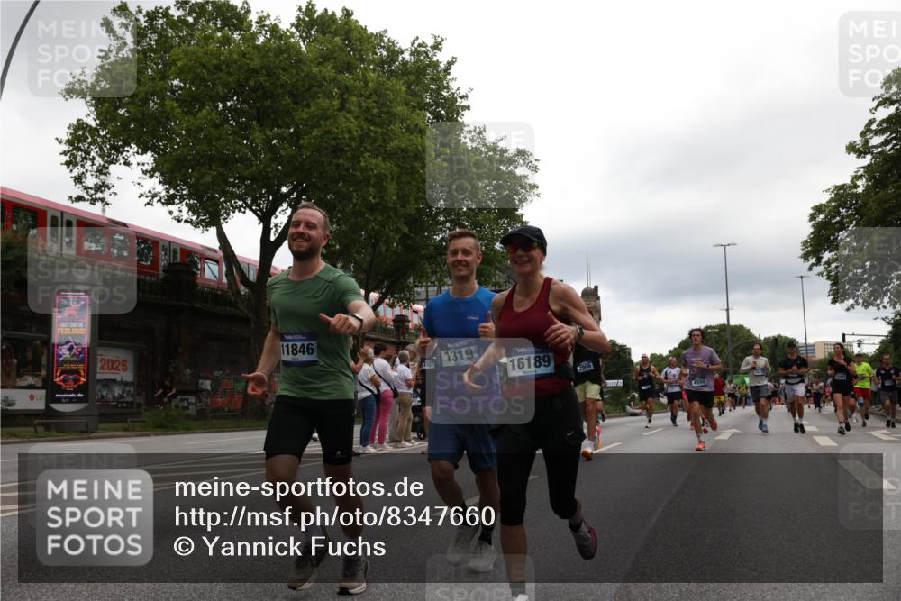 29.06.2025 - hella hamburg halbmarathon Yannick Fuchs http://msf.ph/oto/8347660 29.06.2025 10:52:31 20KM 1319, 1833, 2159, 2250, 2619, 2711, 2996, 4550, 4767, 5675, 6592, 6860, 7659, 7856, 8089, 8392, 9156, 9230, 9353, 9553, 9555, 9835, 10020, 10268, 10319, 10518, 10539, 10703, 11394, 11605, 11808, 11846, 12495, 12734, 12735, 12809, 13287, 13512, 13654, 13694, 14355, 14673, 15197, 16189, 16206, 16409, 16922, 16924, 17531, 17665, 17782, 17814, 17839, 17931, 17967, 18556, 18682, 18727, 18833, 18985, 19002, 19003 meine-sportfotos.de
