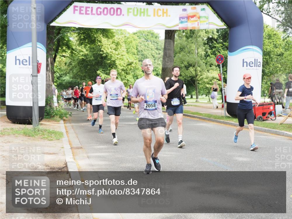 29.06.2025 - hella hamburg halbmarathon MichiJ http://msf.ph/oto/8347864 29.06.2025 10:40:46 Zwischen KM18-KM19 1267, 2058, 2771, 5077, 6723, 7509, 8335, 10263, 10549, 10724, 11009, 11333, 11689, 12607, 12910, 13297, 14239, 15061, 15497, 15879, 16467, 18418, 18666 meine-sportfotos.de