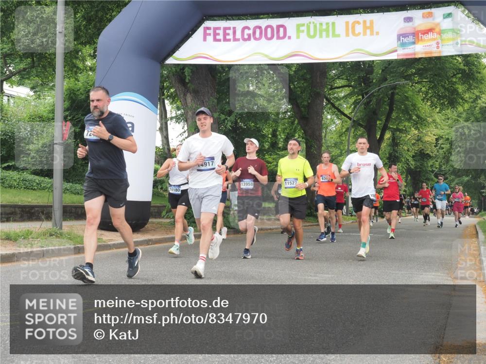 29.06.2025 - hella hamburg halbmarathon KatJ http://msf.ph/oto/8347970 29.06.2025 10:50:07 Zwischen KM18-KM19 1427, 7243 meine-sportfotos.de