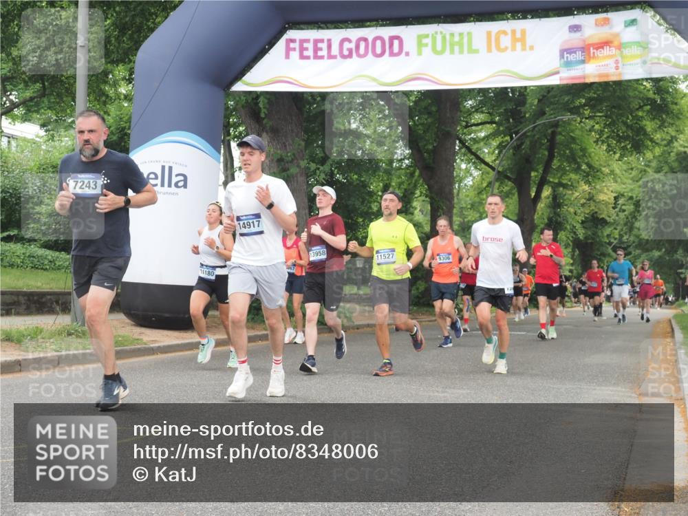 29.06.2025 - hella hamburg halbmarathon KatJ http://msf.ph/oto/8348006 29.06.2025 10:50:07 Zwischen KM18-KM19 1427, 7243 meine-sportfotos.de