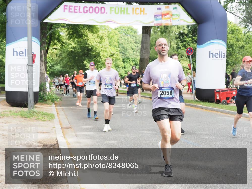 29.06.2025 - hella hamburg halbmarathon MichiJ http://msf.ph/oto/8348065 29.06.2025 10:40:47 Zwischen KM18-KM19 1267, 2058, 2771, 5077, 7509, 8335, 10263, 10549, 10724, 11689, 12910, 13297, 15061, 15497, 15879, 18418, 18666 meine-sportfotos.de