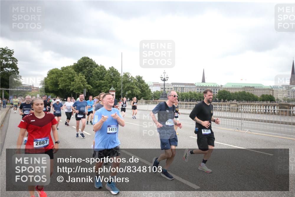29.06.2025 - hella hamburg halbmarathon Jannik Wohlers http://msf.ph/oto/8348103 29.06.2025 10:56:28 Lombardsbrücke 1207, 2932, 3348, 3387, 3418, 3485, 3516, 3517, 4094, 4118, 4568, 4569, 5589, 5911, 5944, 6284, 6348, 6349, 7381, 7416, 7417, 7964, 8150, 8197, 9172, 9210, 9402, 9404, 9517, 9902, 9905, 10016, 10138, 10309, 10450, 10632, 11047, 12328, 12345, 12354, 12828, 12829, 12993, 13194, 13273, 13276, 13671, 13801, 13834, 14117, 14472, 14711, 15215, 15499, 15630, 15748, 15823 meine-sportfotos.de