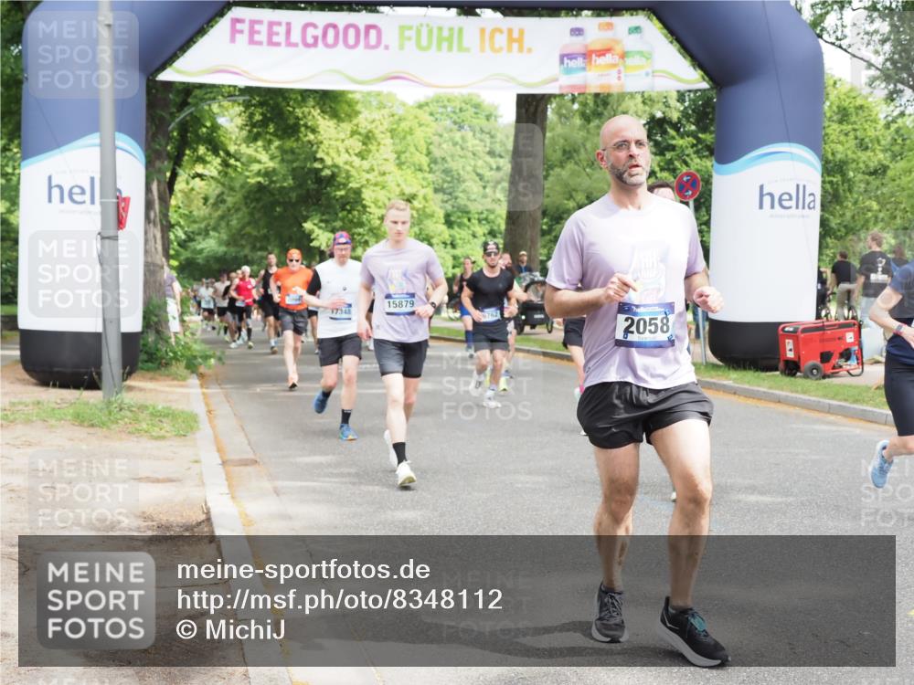 29.06.2025 - hella hamburg halbmarathon MichiJ http://msf.ph/oto/8348112 29.06.2025 10:40:47 Zwischen KM18-KM19 1267, 2058, 2771, 5077, 7509, 8335, 10263, 10549, 10724, 11689, 12910, 13297, 15061, 15497, 15879, 18418, 18666 meine-sportfotos.de