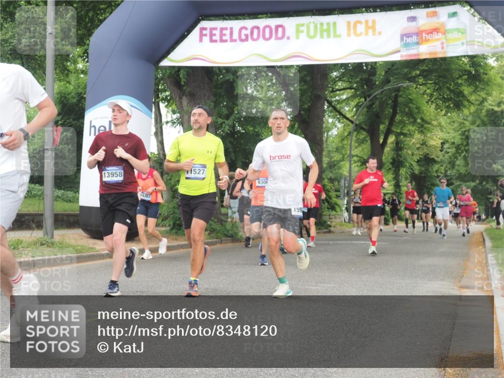 29.06.2025 - hella hamburg halbmarathon KatJ http://msf.ph/oto/8348120 29.06.2025 10:50:08 Zwischen KM18-KM19 1427, 7243 meine-sportfotos.de