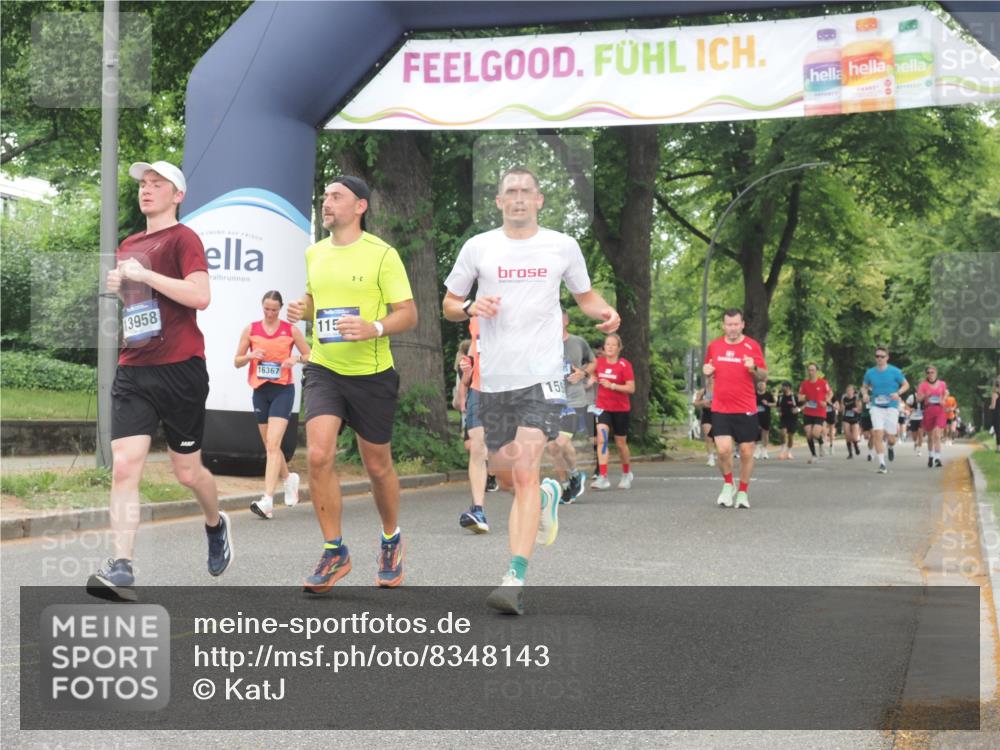 29.06.2025 - hella hamburg halbmarathon KatJ http://msf.ph/oto/8348143 29.06.2025 10:50:08 Zwischen KM18-KM19 1427, 7243 meine-sportfotos.de