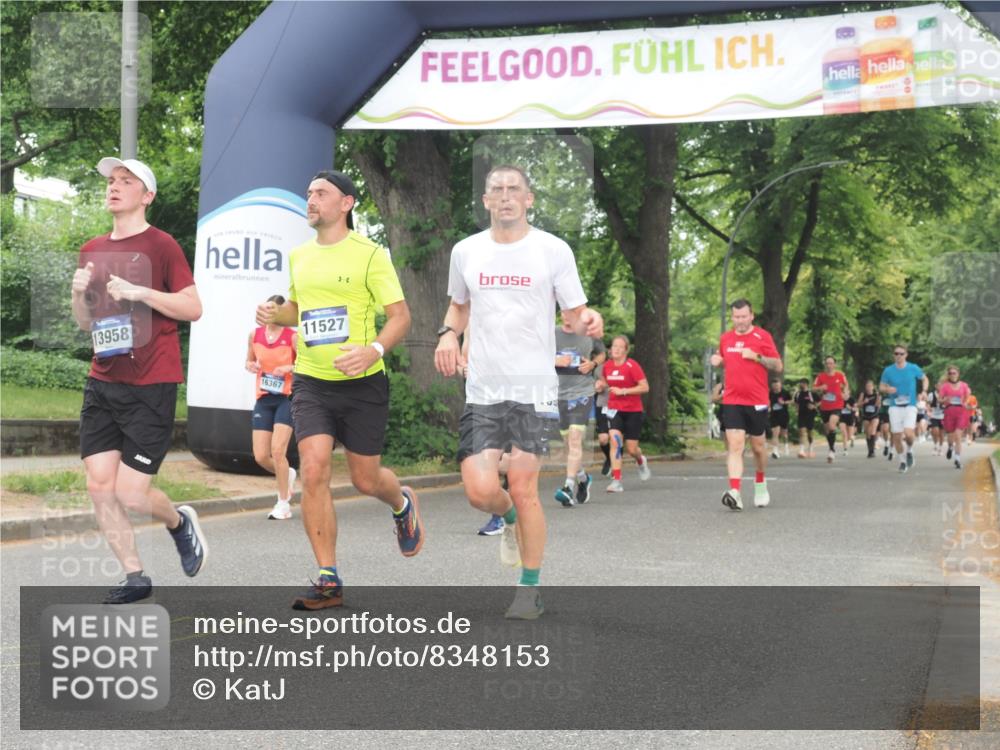 29.06.2025 - hella hamburg halbmarathon KatJ http://msf.ph/oto/8348153 29.06.2025 10:50:08 Zwischen KM18-KM19 1427, 7243 meine-sportfotos.de