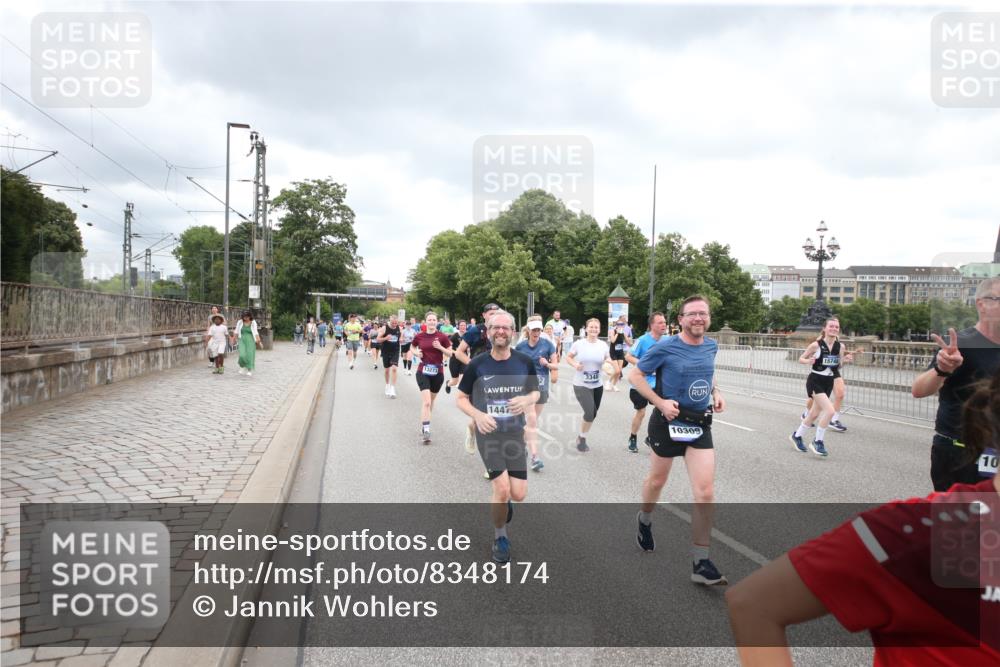 29.06.2025 - hella hamburg halbmarathon Jannik Wohlers http://msf.ph/oto/8348174 29.06.2025 10:56:29 Lombardsbrücke 1207, 2932, 3348, 3387, 3418, 3485, 3516, 3517, 4094, 4118, 4568, 4569, 5589, 5944, 6284, 6348, 6349, 7381, 7416, 7417, 7964, 8150, 8197, 9172, 9210, 9402, 9404, 9517, 9902, 9905, 10016, 10138, 10309, 10450, 10632, 11047, 12328, 12345, 12354, 12828, 12829, 12993, 13194, 13273, 13276, 13671, 13801, 13834, 14117, 14472, 15215, 15499, 15630, 15748, 15823 meine-sportfotos.de