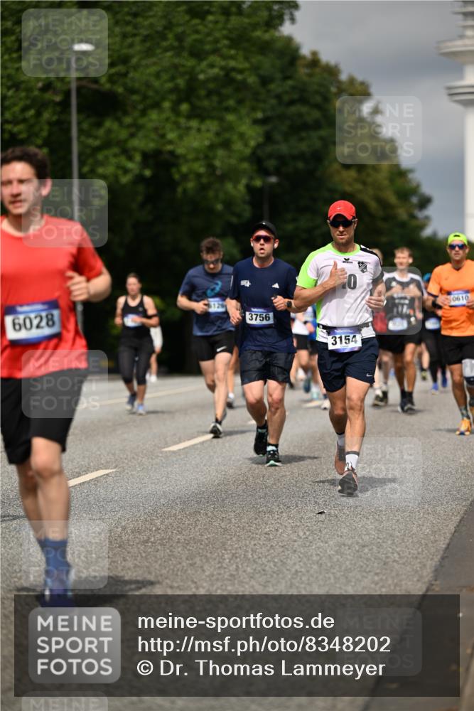 29.06.2025 - hella hamburg halbmarathon Dr. Thomas Lammeyer http://msf.ph/oto/8348202 29.06.2025 10:18:23 Kennedybrücke 1071, 1131, 1406, 1480, 2990, 3020, 3025, 3154, 3728, 3756, 3834, 3939, 5191, 5546, 5670, 6028, 6083, 6366, 6717, 7209, 7442, 7802, 7840, 7991, 8055, 8147, 8409, 9173, 9663, 10224, 10610, 10977, 11355 meine-sportfotos.de