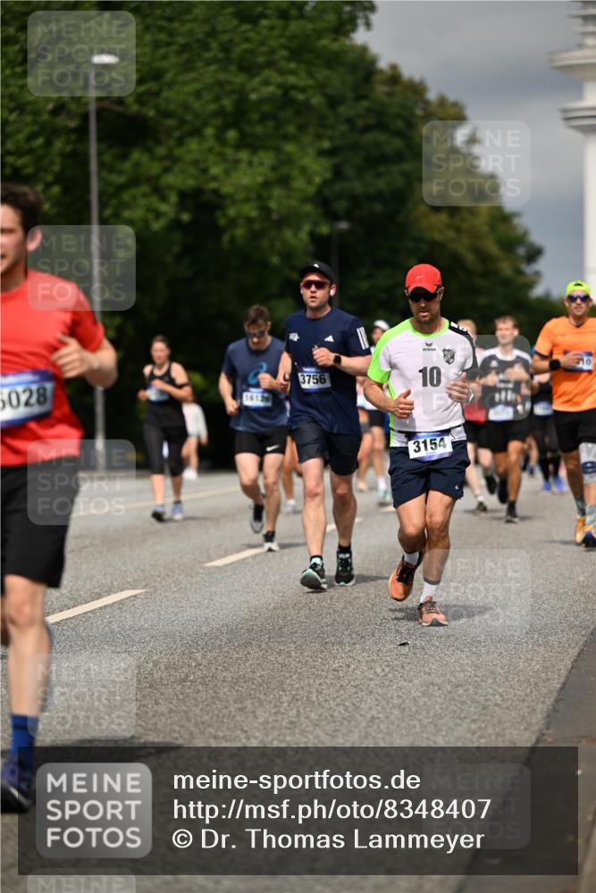 29.06.2025 - hella hamburg halbmarathon Dr. Thomas Lammeyer http://msf.ph/oto/8348407 29.06.2025 10:18:23 Kennedybrücke 1071, 1131, 1406, 1480, 2990, 3020, 3025, 3154, 3728, 3756, 3834, 3939, 5191, 5546, 5670, 6028, 6083, 6366, 6717, 7209, 7442, 7802, 7840, 7991, 8055, 8147, 8409, 9173, 9663, 10224, 10610, 10977, 11355 meine-sportfotos.de