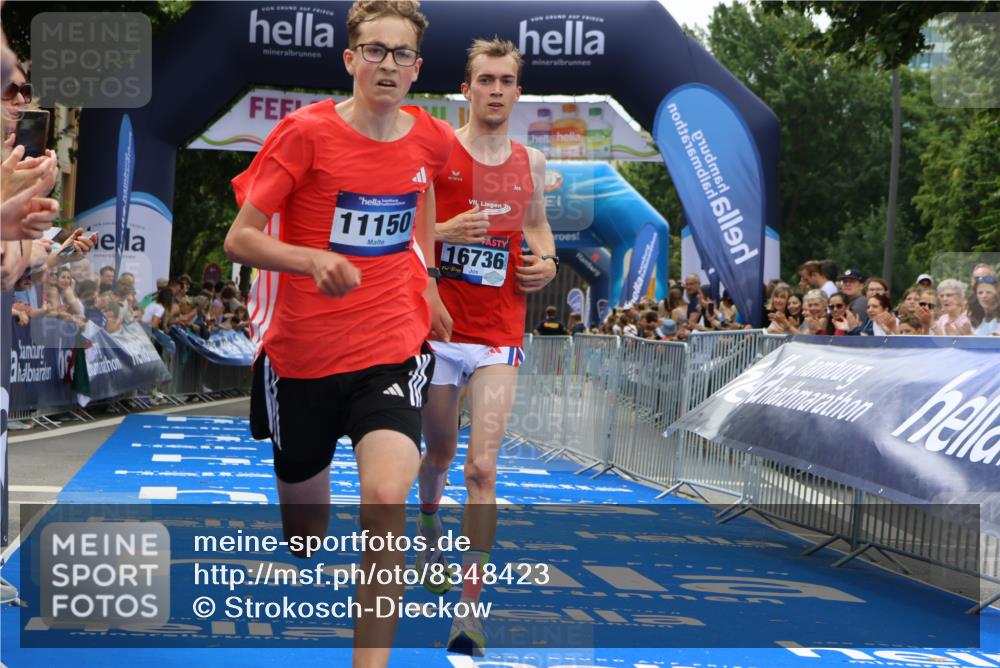 29.06.2025 - hella hamburg halbmarathon Strokosch-Dieckow http://msf.ph/oto/8348423 29.06.2025 10:32:07 Ziel 1407, 1686, 1894, 7272, 11150, 11370, 15826, 16505, 16736 meine-sportfotos.de