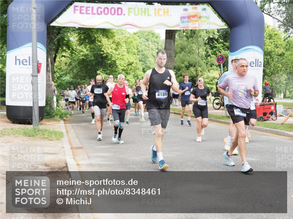 29.06.2025 - hella hamburg halbmarathon MichiJ http://msf.ph/oto/8348461 29.06.2025 10:40:53 Zwischen KM18-KM19 1502, 2058, 2099, 4189, 4299, 4938, 6762, 7478, 9537, 9791, 11430, 13327, 14323, 15061, 15146, 15179, 15879, 15946, 16623, 17348, 18666 meine-sportfotos.de