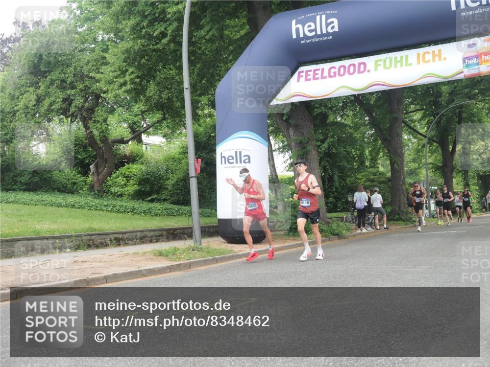 29.06.2025 - hella hamburg halbmarathon KatJ http://msf.ph/oto/8348462 29.06.2025 10:20:43 Zwischen KM18-KM19  meine-sportfotos.de