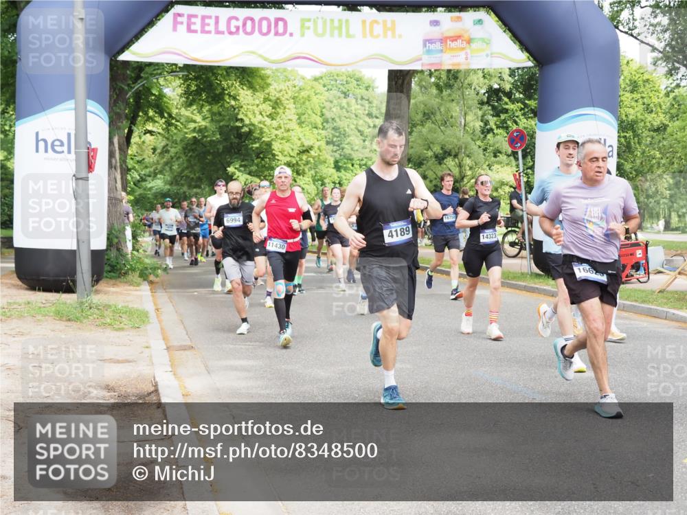 29.06.2025 - hella hamburg halbmarathon MichiJ http://msf.ph/oto/8348500 29.06.2025 10:40:53 Zwischen KM18-KM19 1502, 2058, 2099, 4189, 4299, 4938, 6762, 7478, 9537, 9791, 11430, 13327, 14323, 15061, 15146, 15179, 15879, 15946, 16623, 17348, 18666 meine-sportfotos.de