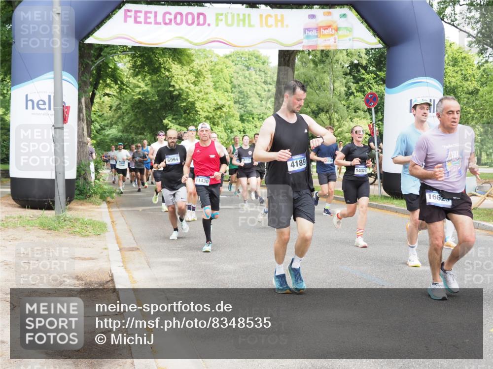 29.06.2025 - hella hamburg halbmarathon MichiJ http://msf.ph/oto/8348535 29.06.2025 10:40:53 Zwischen KM18-KM19 1502, 2058, 2099, 4189, 4299, 4938, 6762, 7478, 9537, 9791, 11430, 13327, 14323, 15061, 15146, 15179, 15879, 15946, 16623, 17348, 18666 meine-sportfotos.de
