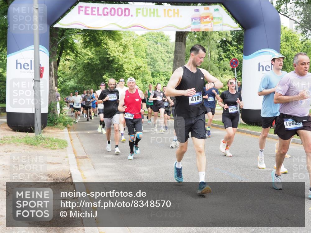 29.06.2025 - hella hamburg halbmarathon MichiJ http://msf.ph/oto/8348570 29.06.2025 10:40:54 Zwischen KM18-KM19 1502, 2058, 2099, 2884, 3103, 4189, 4299, 4938, 6762, 6994, 7147, 7478, 9537, 9791, 11430, 13327, 14323, 15146, 15179, 15879, 15946, 16623, 16750, 17348, 18143, 18666 meine-sportfotos.de