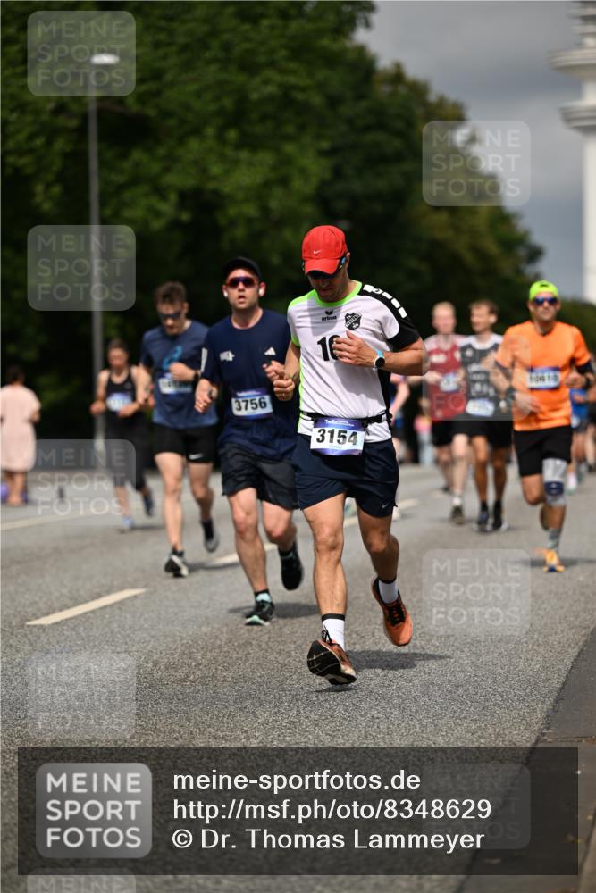 29.06.2025 - hella hamburg halbmarathon Dr. Thomas Lammeyer http://msf.ph/oto/8348629 29.06.2025 10:18:24 Kennedybrücke 1071, 1131, 1406, 1480, 2990, 3020, 3025, 3154, 3728, 3756, 3834, 3939, 5191, 5546, 5670, 6028, 6083, 6366, 6717, 6724, 7209, 7442, 7802, 7840, 7991, 8055, 8147, 8409, 9173, 9663, 10224, 10610, 10977 meine-sportfotos.de