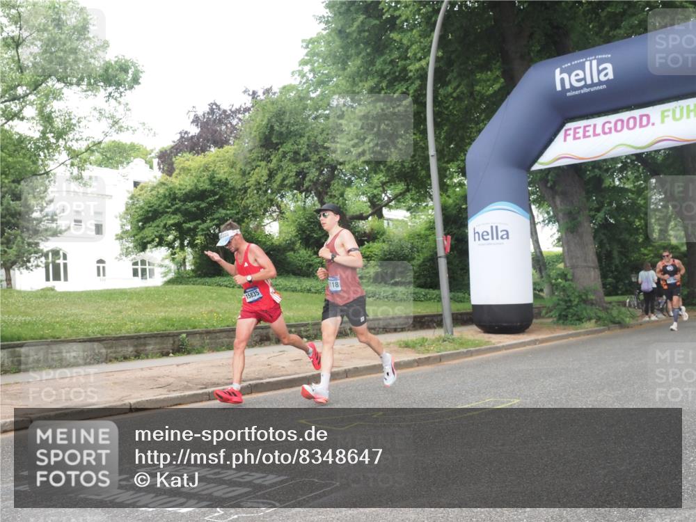 29.06.2025 - hella hamburg halbmarathon KatJ http://msf.ph/oto/8348647 29.06.2025 10:20:45 Zwischen KM18-KM19  meine-sportfotos.de