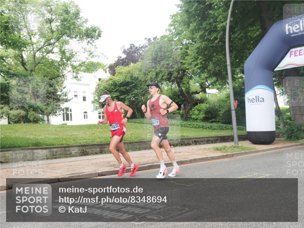 29.06.2025 - hella hamburg halbmarathon KatJ http://msf.ph/oto/8348694 29.06.2025 10:20:45 Zwischen KM18-KM19  meine-sportfotos.de
