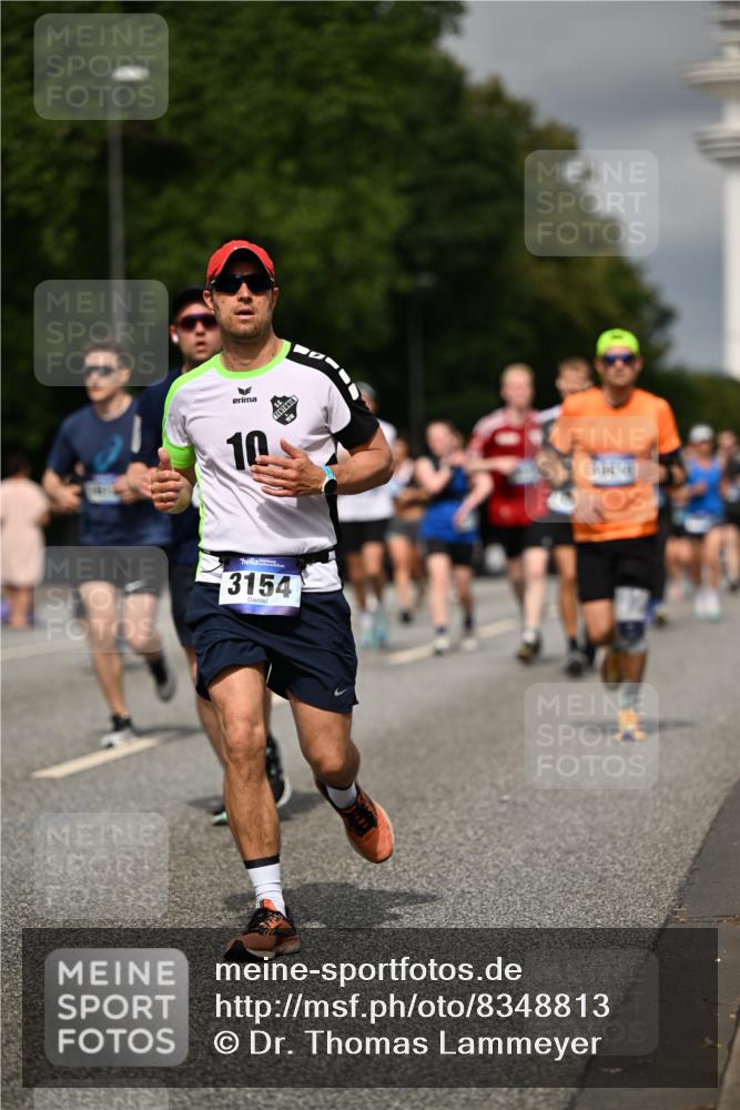 29.06.2025 - hella hamburg halbmarathon Dr. Thomas Lammeyer http://msf.ph/oto/8348813 29.06.2025 10:18:25 Kennedybrücke 1071, 1131, 1406, 1480, 1728, 2990, 3020, 3025, 3154, 3728, 3756, 3834, 3939, 5191, 5546, 5670, 6028, 6083, 6181, 6366, 6717, 6724, 7209, 7442, 7802, 7840, 7991, 8055, 8147, 8409, 8755, 9173, 9663, 10224, 10610, 10977 meine-sportfotos.de