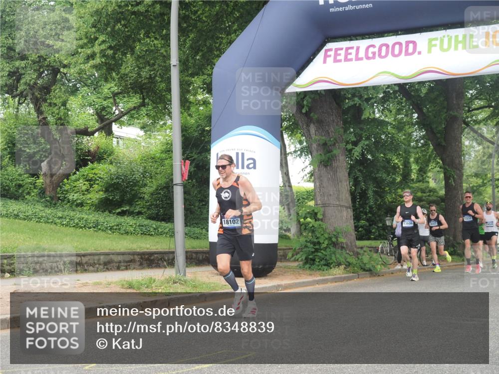 29.06.2025 - hella hamburg halbmarathon KatJ http://msf.ph/oto/8348839 29.06.2025 10:20:47 Zwischen KM18-KM19  meine-sportfotos.de